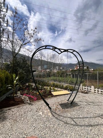 سوییسی آمور با جکوزی