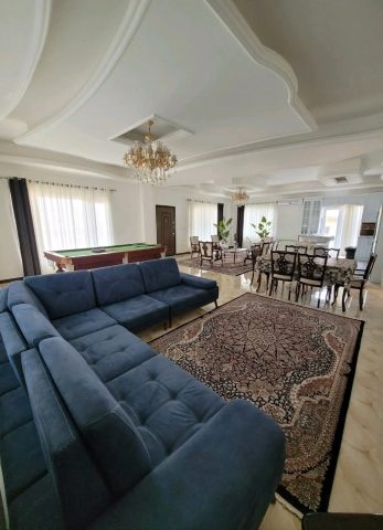 استخردار آبگرم هستی با جکوزی